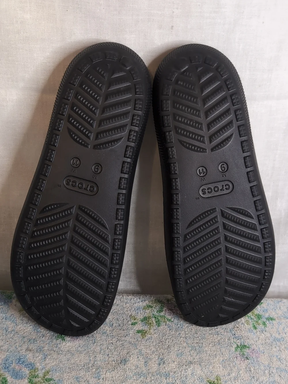 Black Crocs Slide Sandals mens 9